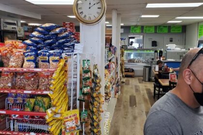 villa-blanca-supermarket