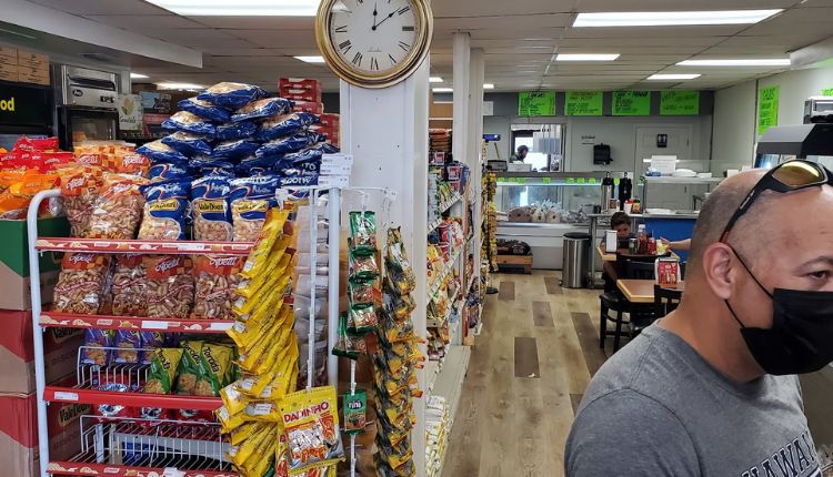 villa-blanca-supermarket